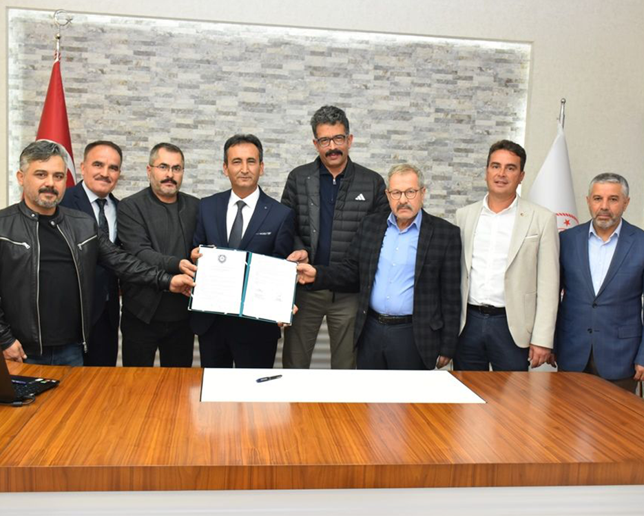 Toprakçılar Makina'dan Mesleki Eğitime Burs Desteği
